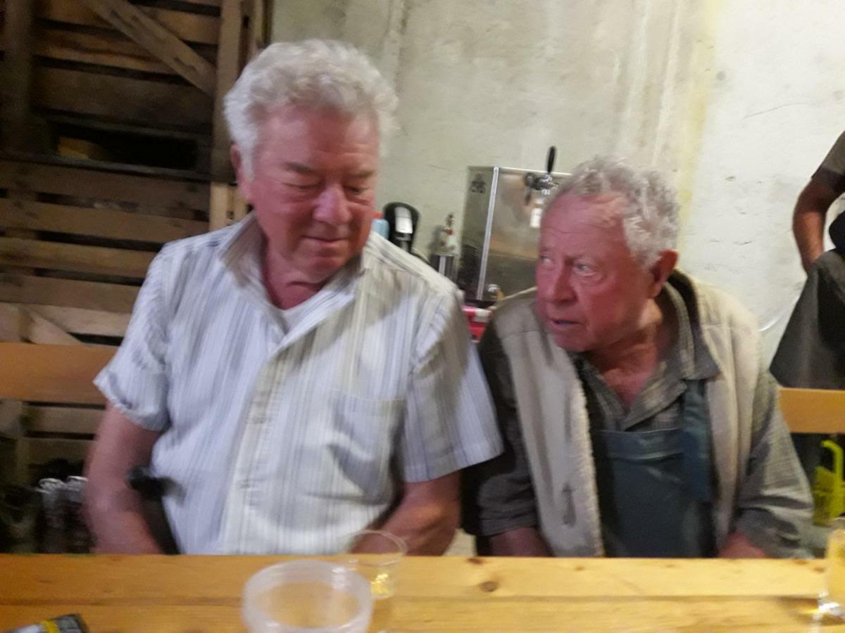 Flor'Ever En Champagne Fleury-la-Riviere エクステリア 写真